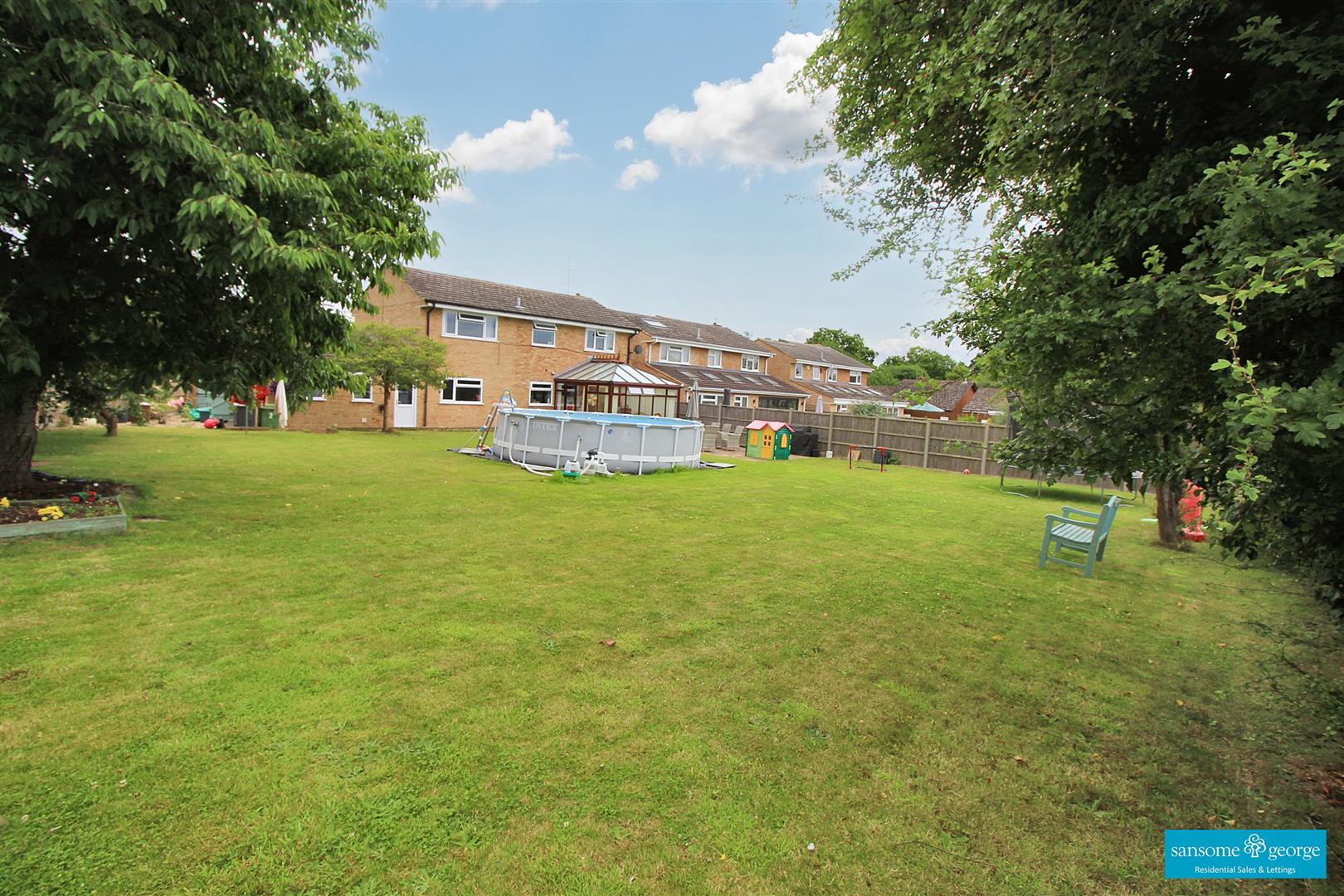 Farm Drive, Tilehurst, Reading